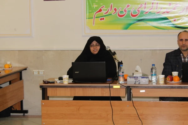 دردانشگاه فرهنگیان استان قزوین برگزارشد:« همایش استانی نقش ورسالت دانشگاه فرهنگیان درتربیت شهروندفعال» 12