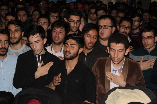 استقبال ووداع باشکوه وعاشقانه اساتید کارکنان ودانشجویان دانشگاه فرهنگیان استان قزوین با سردارشهید مدافع حرم حمیدمحمدرضایی 8