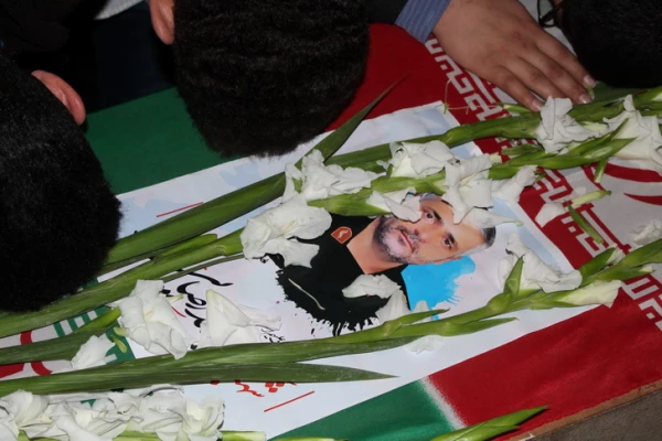 استقبال ووداع باشکوه وعاشقانه اساتید کارکنان ودانشجویان دانشگاه فرهنگیان استان قزوین با سردارشهید مدافع حرم حمیدمحمدرضایی 9