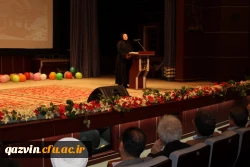 به مناسبت هفته آموزش وبزرگداشت مقام معلم برگزارشد: برگزاری همایش تجلیل ازاساتید دانشگاه فرهنگیان استان قزوین 6