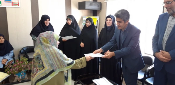 دیدار سرپرست امور پردیس های دانشگاه فرهنگیان استان قزوین به همراه مسئولین آموزش وپرورش استان ازدبستان شرافت 8