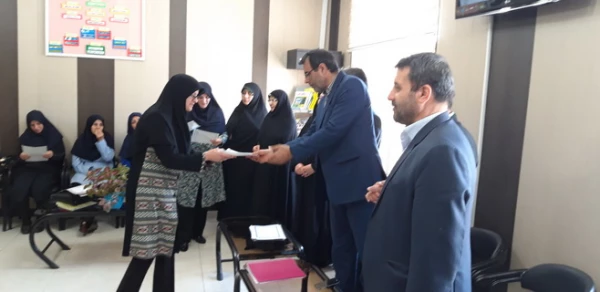 دیدار سرپرست امور پردیس های دانشگاه فرهنگیان استان قزوین به همراه مسئولین آموزش وپرورش استان ازدبستان شرافت 11