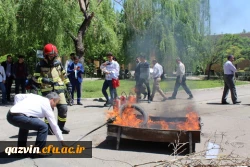 برگزاری مانور اطفاء حریق درپردیس شهیدرجایی قزوین 11