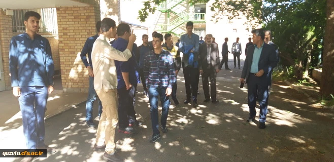 بازدیددانش آموزان دبیرستان علامه جعفری از پردیس شهیدرجایی قزوین به مناسبت طرح روز دانشگاه بدون حصار 3