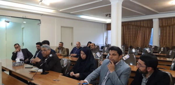 تبیین بیانیه مقام معظم رهبری درباب گام دوم انقلاب اسلامی درنشست اساتید بسیجی دانشگاه فرهنگیان استان قزوین 4