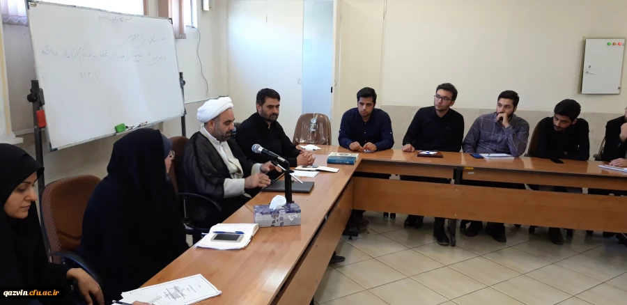 دیدار سرپرست امور پردیس های استان قزوین با مسئولین تشکل های دانشجویی درخصوص تبیین بیانیه گام دوم انقلاب اسلامی 2