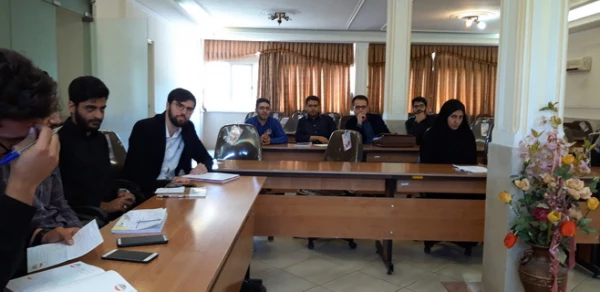 دیدار سرپرست امور پردیس های استان قزوین با مسئولین تشکل های دانشجویی درخصوص تبیین بیانیه گام دوم انقلاب اسلامی 4