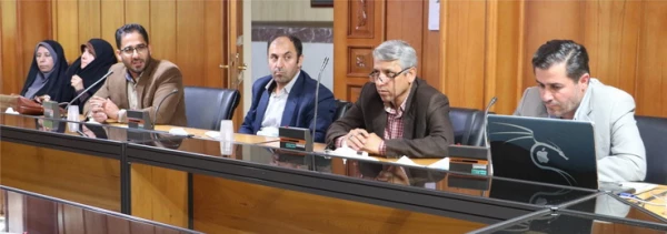 برگزاری نشست هم اندیشی اساتید دانشگاه فرهنگیان استان قزوین باحضور مدیر کل دادگستری استان 5