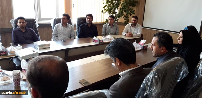 مراسم تکریم ومعارفه فرمانده پایگاه بسیج کارمندی دانشگاه فرهنگیان استان قزوین 8