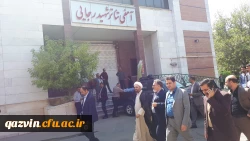 دکتر کچوئیان معاون ارزیابی وعملکرد وتضمین کیفیت دانشگاه فرهنگیان کشور ازروند مصاحبه داوطلبان ورود به دانشگاه دردانشگاه فرهنگیان استان قزوین بازدیدکرد. 2