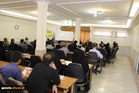 دیدار دکتر حمیدرضا مشهدی سرپرست جدید مدیریت امور پردیس های استان قزوین با کارکنان دانشگاه 6