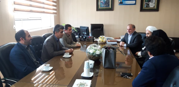 دکتر حمیدرضا مشهدی سرپرست جدید مدیریت امور پردیس های دانشگاه فرهنگیان استان قزوین به همراه هیئت رئیسه  دانشگاه  با مدیرکل آموزش وپرورش استان قزوین دیدار وگفتگو کردند. 2