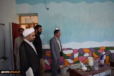 دکتر مشهدی سرپرست دانشگاه فرهنگیان استان قزوین ازاردوهای جهادی دانشجویی درمنطقه آوج استان قزوین بازدیدکرد. 4