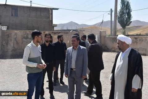 دکتر مشهدی سرپرست دانشگاه فرهنگیان استان قزوین ازاردوهای جهادی دانشجویی درمنطقه آوج استان قزوین بازدیدکرد. 7