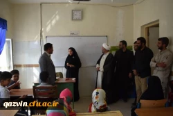 دکتر مشهدی سرپرست امور پردیس های دانشگاه فرهنگیان استان قزوین با حضور درمحل اردوی جهادی دانشجویان این دانشگاه در مناطق محروم شهرستان آوج از نزدیک درجریان فعالیت های آنان قرار گرفت. 7