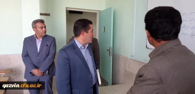 سرپرست دانشگاه فرهنگیان استان قزوین از کلاس های درس پردیس شهیدرجایی بازدیدکرد.

دکتر حمید رضا مشهدی سرپرست دانشگاه فرهنگیان استان قزوین به همراه معاونین وکارشناسان آموزشی از کلاس های درس پردیس شهیدرجایی قزوین بازدیدکردند.