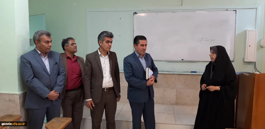 دکتر حمید رضا مشهدی سرپرست دانشگاه فرهنگیان استان قزوین به همراه معاونین وکارشناسان آموزشی از کلاس های درس پردیس شهیدرجایی قزوین بازدیدکردند. 6