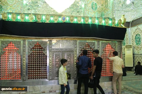 نودانشجومعلمان پردیس شهید رجایی قزوین باحضور درگلزار شهدای قزوین با آرمانهای مقدس شهدا تجدید میثاق کردند. 11