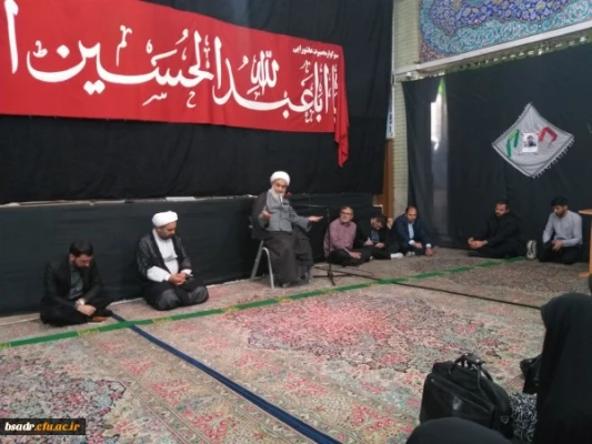 نودانشجومعلمان پردیس بنت الهدی صدر قزوین باحضور درگلزار شهدای قزوین با ارمانهای مقدس شهداتجدید پیمان نموده وبا امام جمعه قزوین نیز دیدارکردند. 2