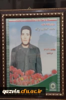 دکتر مشهدی سرپرست مدیریت امور پردیس های استان قزوین به همراه دانشجویان عضوکانون ایثار پردیس شهیدرجایی قزوین با خانواده شهیدسرافراز نیروی انتظامی شهید محمدکشاورز ترک دیدار وگفتگوکردند. 3