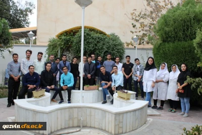 به مناسبت روز سالمند صورت پذیرفت:بازدید دانشجویان پردیس شهیدرجایی قزوین ازسرای سالمندان

جمعی ازدانشجویان پردیس شهیدرجایی قزوین به مناسبت روز سالمند با حضور درسرای سالمندان جهان دیدگان قزوین با آنان دیدار وگفتگو کردند.