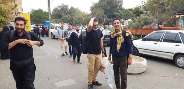 59نفر ازدانشجومعلمان و5 نفر ازهمکاران دانشگاه فرهنگیان استان قزوین درمراسم پیاده روی اربعین درمسیر نجف اشرف به کربلاحضور یافتند. 7