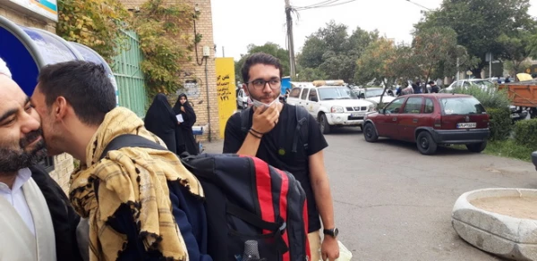 59نفر ازدانشجومعلمان و5 نفر ازهمکاران دانشگاه فرهنگیان استان قزوین درمراسم پیاده روی اربعین درمسیر نجف اشرف به کربلاحضور یافتند. 8