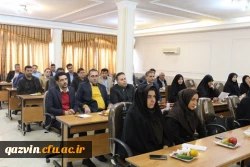 نشست دکتر خنیفر با استادان عضو هیئت علمی وکارکنان دانشگاه  فرهنگیان استان قزوین 4
