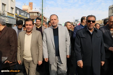 راهپیمایی مسئولین اساتید ودانشجویان دانشگاه فرهنگیان استان قزوین به همراه مردم انقلابی وهمیشه درصحنه قزوین علیه اغتشاش گران وآشوبگران واربابان آنها 6