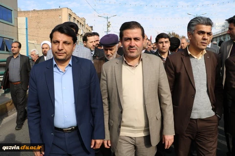 راهپیمایی مسئولین اساتید ودانشجویان دانشگاه فرهنگیان استان قزوین به همراه مردم انقلابی وهمیشه درصحنه قزوین علیه اغتشاش گران وآشوبگران واربابان آنها 9