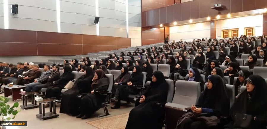 برگزاری همایش هفته بسیج باحضور اساتید ،کارکنان ودانشجویان پردیس بنت الهدی صدرقزوین 3