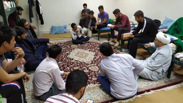 اردوی دوروزه دانشجویان دانشگاه فرهنگیان استان قزوین  به شهرمقدس قم به همت نهادمقام معظم رهبری دراستان برگزارشد 3