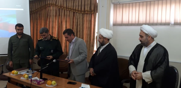 امضا تفاهم نامه دانشگاه فرهنگیان استان قزوین و قرارگاه پیشرفت و آبادانی سپاه استان 6