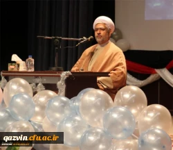 برگزاری همایش «اصل همتایی در ازدواج» در پردیس شهیده بنت الهدی صدر قزوین باسخنرانی کارشناس برجسته مذهبی استاد دهنوی. 2