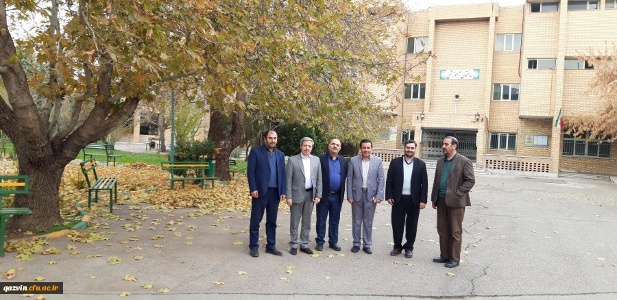 سید کامران میر معینی مدیرکل وکارشناسان حوزه فرهنگی دانشگاه فرهنگیان از پردیس شهیدرجایی قزوین بازدید کردند.  3