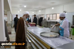 آیت الله عابدینی نماینده ولی فقیه در استان و امام جمعه قزوین در روز شنبه 16 آذر (روز دانشجو) به صورت سرزده در دانشگاه فرهنگیان قزوین حضوریافت. 2