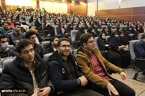 مراسم باشکوه روز دانشجو با حضور پرشور دانشجویان دانشگاه فرهنگیان استان قزوین درآمفی تئاتر شهیدرجایی دانشگاه 10