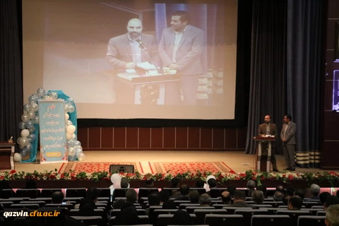 مدیر امورمدارس وابسته وکارورزی دانشگاه فرهنگیان 
کسب مهارت در کارورزی ، به اتخاذ  تصمیم بهتر در موقعیت های آموزشی وتربیتی کلاس درس کمک می نماید. 2