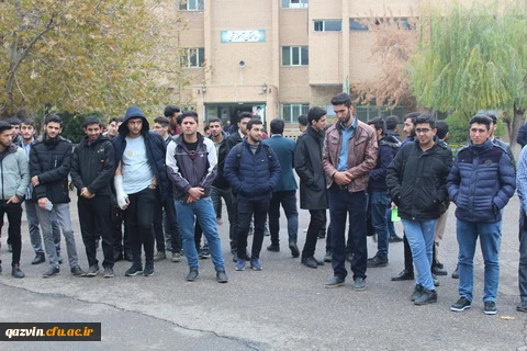 تریبون آزاد باموضوع دانشگاه ازانتظار تاواقعیت درپردیس شهیدرجایی قزوین برگزارشد. 4