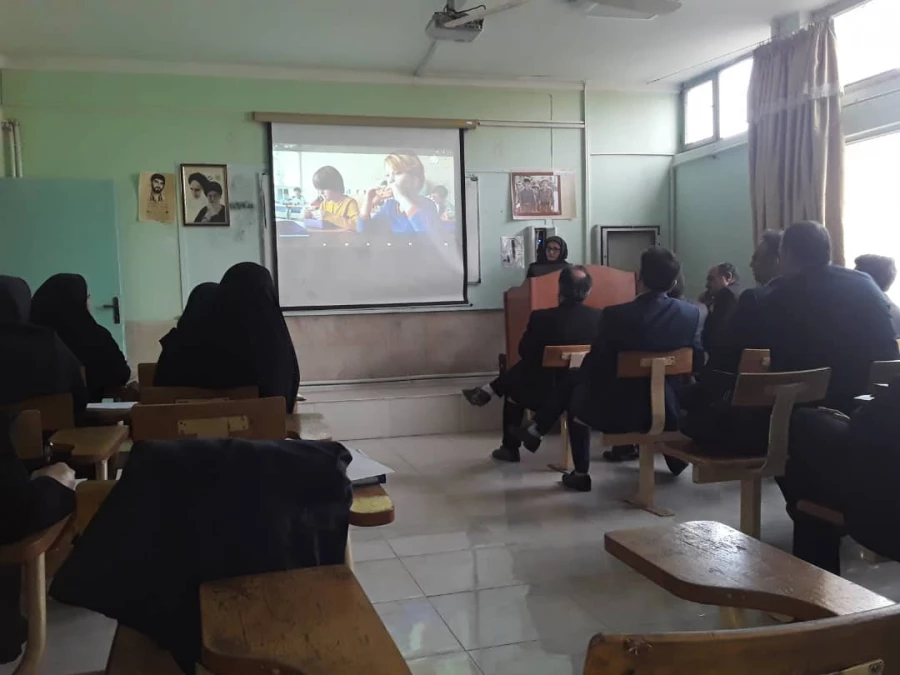 دوره باز آموزی استادان کارورزی دانشگاه فر هنگیان استان قزوین برگزار شد. 3