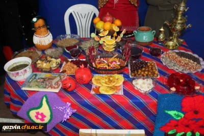 در پردیس شهیده بنت الهدی صدر قزوین برگزارشد

مراسم نمادین شب یلدا 