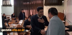دکتر حمیدرضا مشهدی سرپرست دانشگاه فرهنگیان استان قزوین از روند برگزاری امتحانات پایانی  نیمسال اول درپردیس شهیدرجایی قزوین بازدیدکرد 3