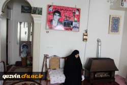  به مناسبت میلاد حضرت زهرا (س) مسئولین ودانشجویان پردیس شهید رجایی قزوین بامادر بزرگوار شهید علی جهانشاهی دیدار وگفتگو کردند. 2