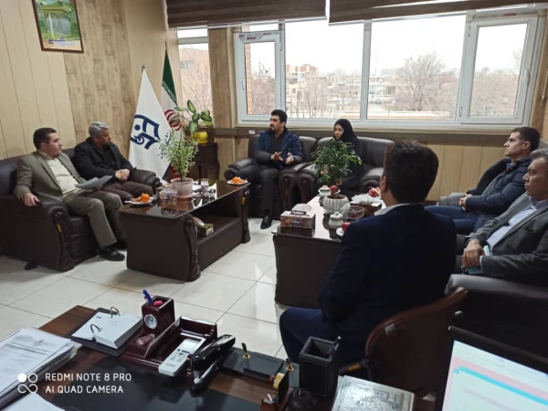 خانم دکتر عبدی مدیر کل تربیت بدنی دانشگاه فرهنگیان کشور وهیئت همراه ازامکانات ورزشی پردیس های استان بازدیدکردند. 4