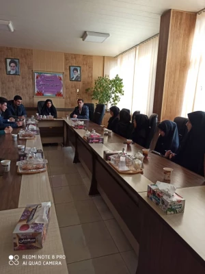 خانم دکتر عبدی مدیر کل تربیت بدنی دانشگاه فرهنگیان کشور وهیئت همراه ازامکانات ورزشی پردیس های استان بازدیدکردند. 7