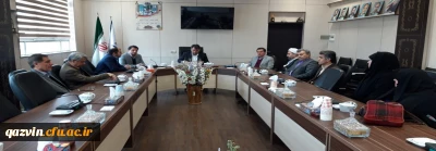 دیدار مدیر امور پردیس های دانشگاه فرهنگیان استان قزوین بامدیر کل آموزش وپرورش

دکتر حمیدرضا مشهدی مدیر امور پردیس های دانشگاه فرهنگیان استان قزوین ، به همراه هیئت رئیسه دانشگاه با دکتر حسنعلی اصغری مدیر کل آموزش وپرورش استان قزوین دیدار وگفتگو کردند.