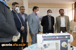 بازدیددکتر انصاری راد معاون دانشجویی دانشگاه فرهنگیان کشوربه همراه دکتر اصغری مدیر کل آموزش وپرورش استان قزوین  ازروند تولید ماسک وشیلد محافظ دردانشگاه فرهنگیان استان قزوین  2