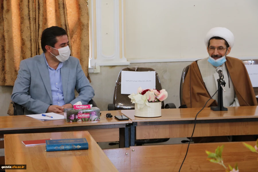  حضور مسئول محترم نمایندگی ولی فقیه در سپاه صاحب الامر (عج) استان قزوین به همراه جمعی از فرماندهان سپاه پاسداران و بسیج استان قزوین به مناسبت  هفته ی گرامیداشت مقام معلّم در دانشگاه فرهنگیان استان قزوین 2