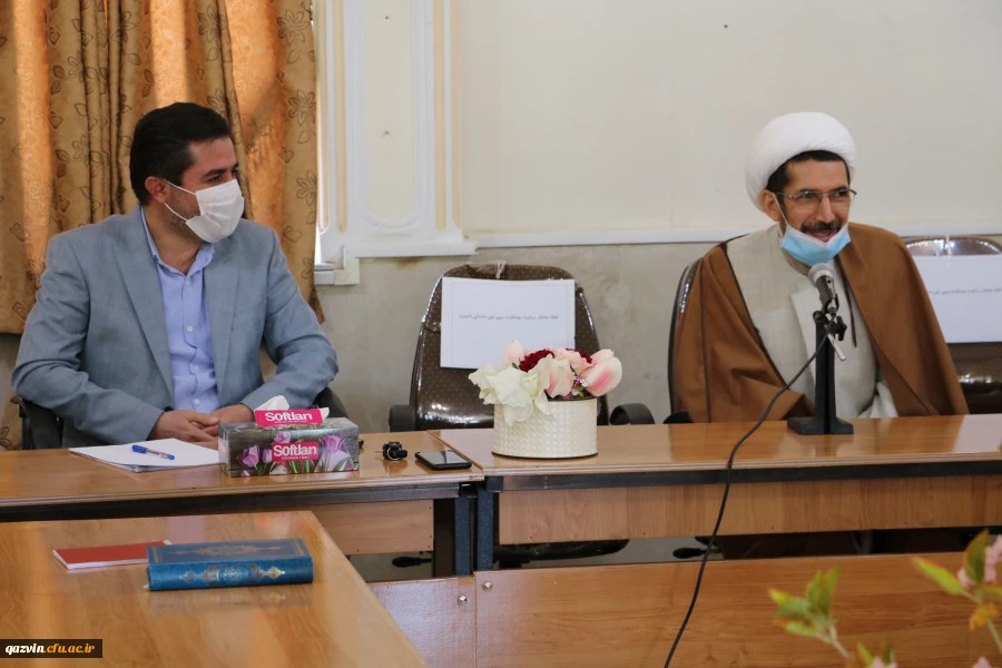  حضور مسئول محترم نمایندگی ولی فقیه در سپاه صاحب الامر (عج) استان قزوین به همراه جمعی از فرماندهان سپاه پاسداران و بسیج استان قزوین به مناسبت  هفته ی گرامیداشت مقام معلّم در دانشگاه فرهنگیان استان قزوین 2