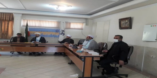 برگزاری جلسه گروه معارف اسلامی جهت هماهنگی رویه ی آزمون پایان نیمسال 2